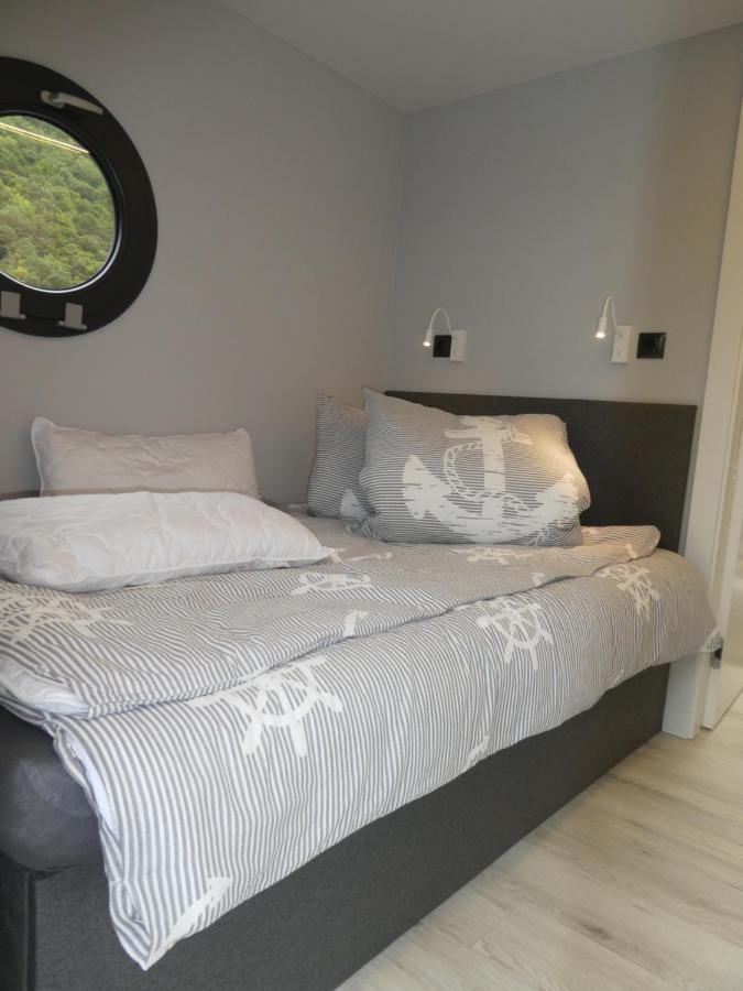 Hausboot Moselrose In Poelich Otel Polich Dış mekan fotoğraf